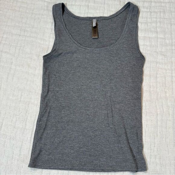 Skims Gray Tank Top & Boxer Shorts Set Size Medium - Picture 2 of 8